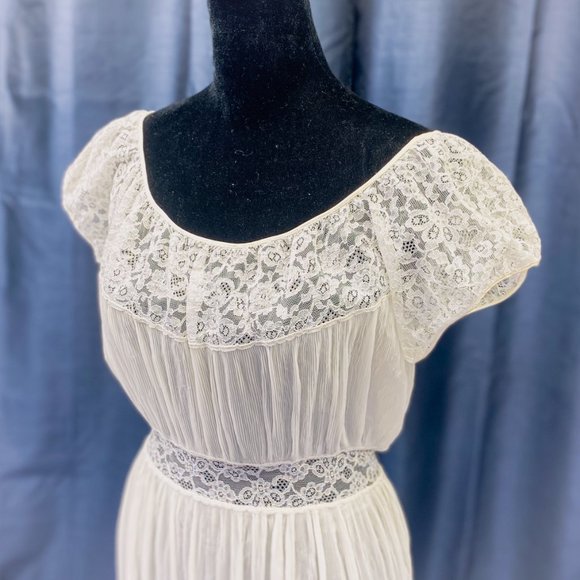 Women’s Vanity Fair Chiffon Peignoir Nightgown 40s 50s Barbizon Flattery Brand - Picture 6 of 15